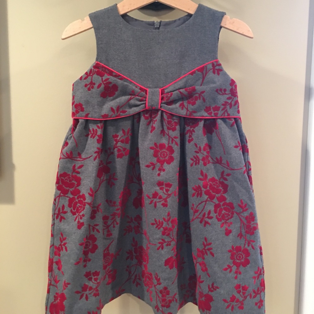 Adorable 2T Holiday dress